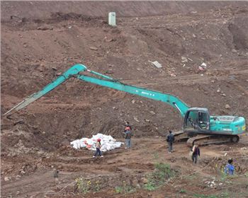 加長臂挖機租賃