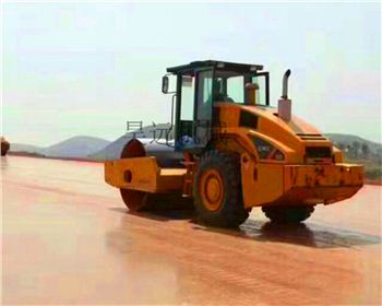 成都柳工壓路機(jī)出租