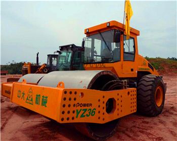 成都?jí)郝窓C(jī)租賃公司